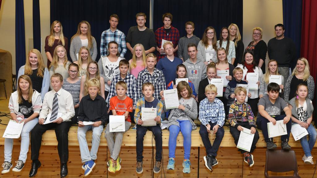 Medlemmer og medhjelpere i Ildjarnstad 4H – høstfest 2015