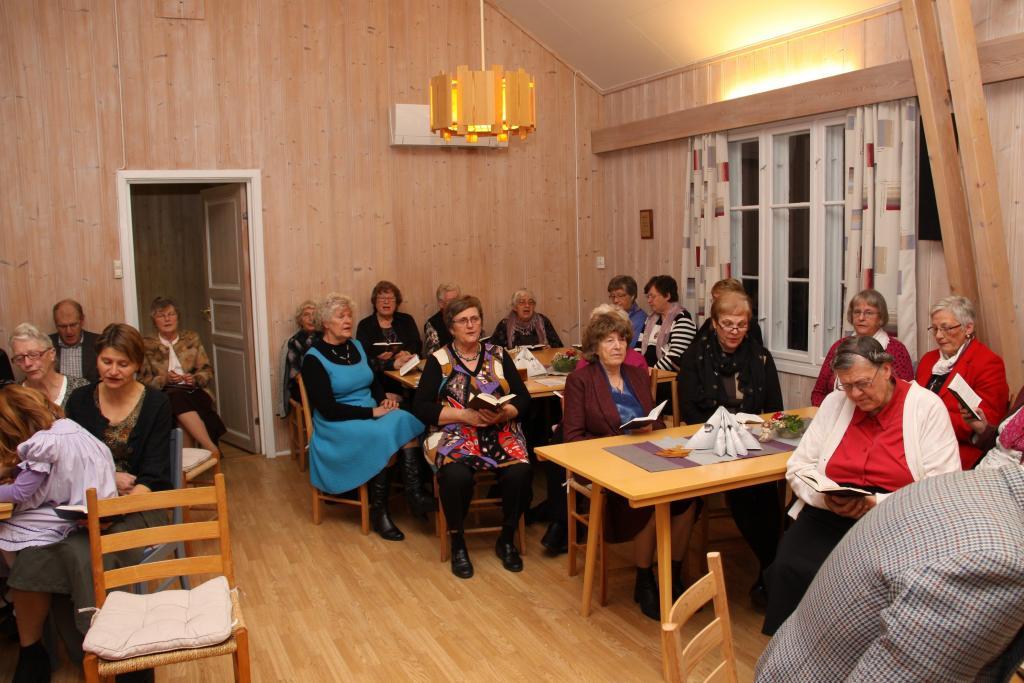 Møte på bedehuset i 2013