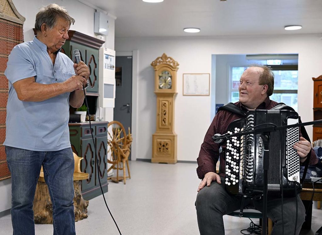 Alle bilder og videoer: Arne G. Perlestenbakken