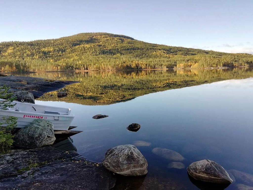 Morgen ved Buvatnet. Foto: Sigrid Haugen